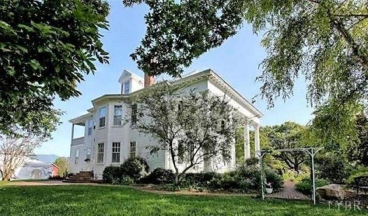 Winridge Manor Bed And Breakfast Madison Heights Extérieur photo