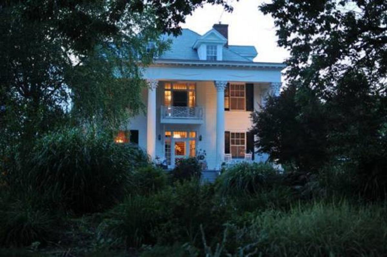 Winridge Manor Bed And Breakfast Madison Heights Extérieur photo