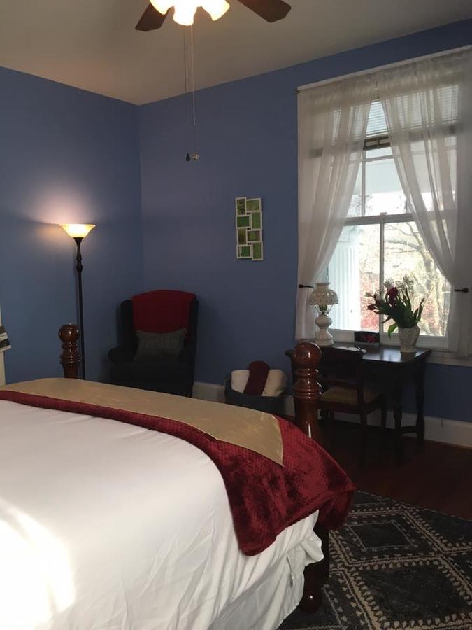 Winridge Manor Bed And Breakfast Madison Heights Extérieur photo